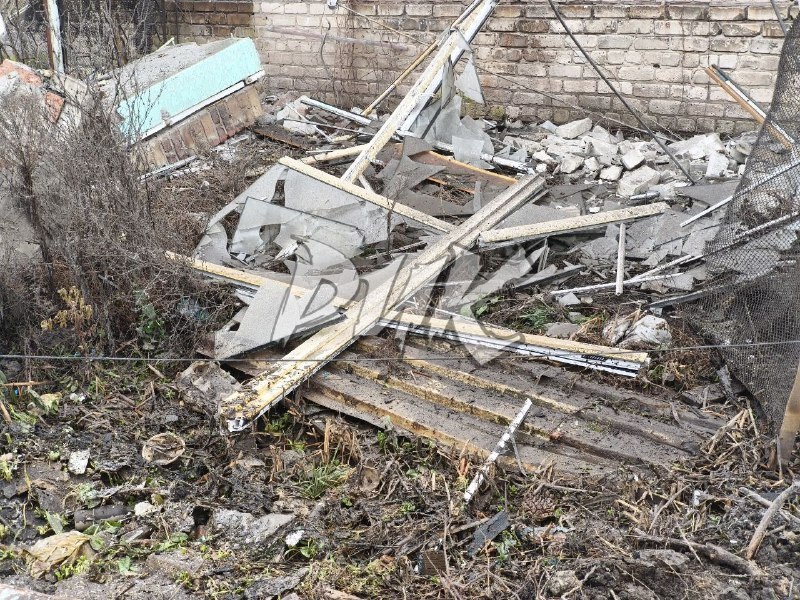 В результате артобстрела Центрально-Городского района Горловки со стороны ВСУ повреждено учреждение образования