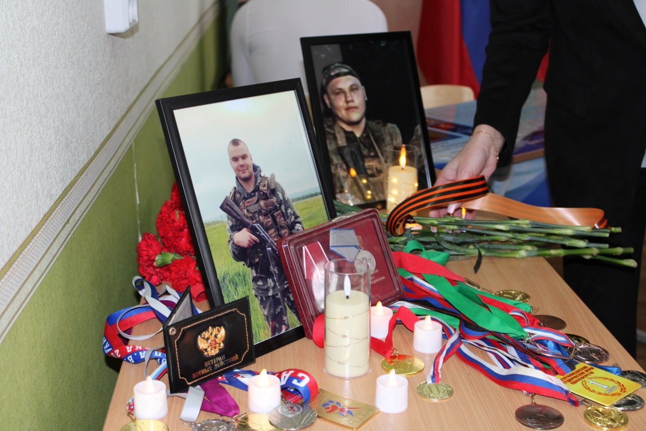 В Горловке состоялась торжественная церемония открытия «Парты Героя»