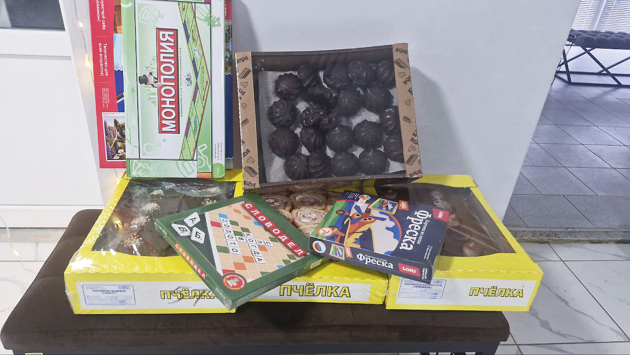 Сотрудники ИК-4 г. Горловки навестили подопечных детского социального центра