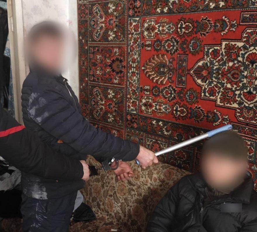 В Горловке полицейские задержали разбойника