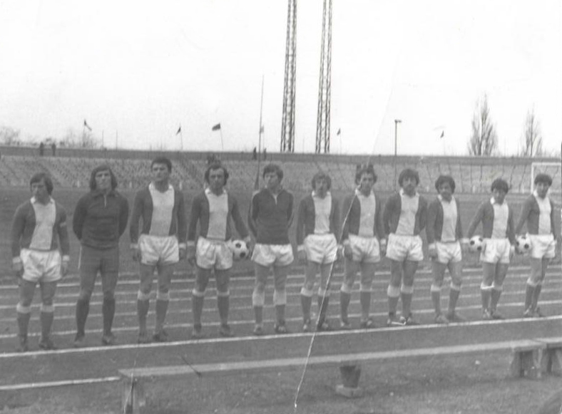 1980 год. Шахтёр перед матчем открытия чемпионата в Горловке