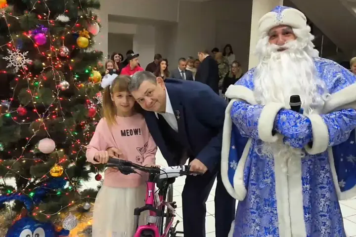 В Горловке прошла «Елка желаний»