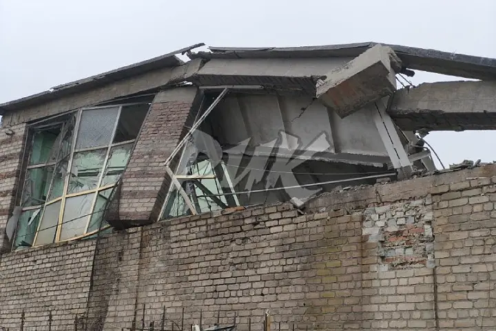 Последствия артудара ВСУ по машзаводу Кирова в Горловке