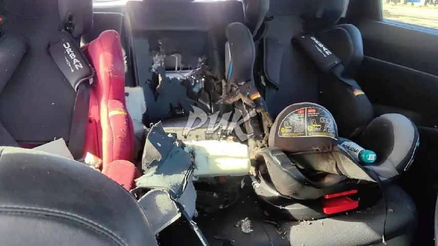 Вследствие удара БПЛА ВСУ по проспекту Ленина (Центрально-Городской район Горловки) ранены два мирных жителя Горловки.